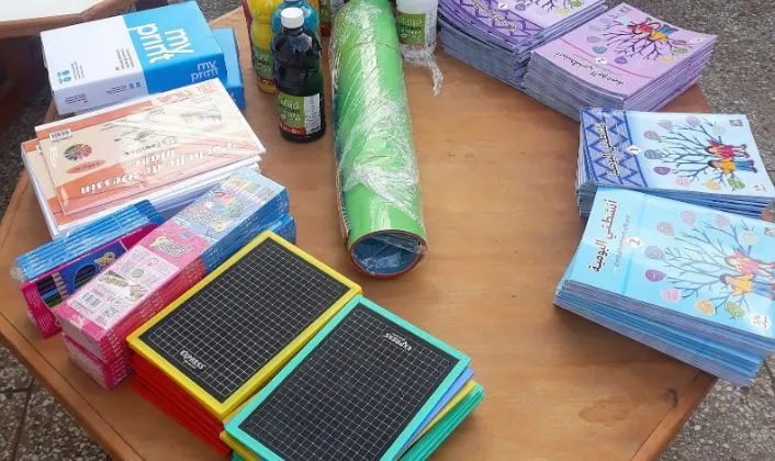 Fournitures scolaires remises aux élèves de l'école rurale d'Ain Beida